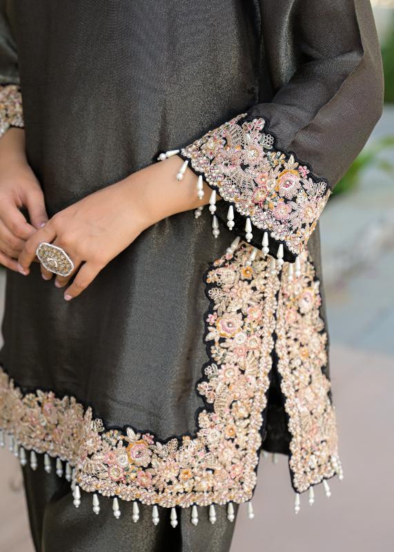 Afsana Noor catalog pakistani kurtis wholesale in surat