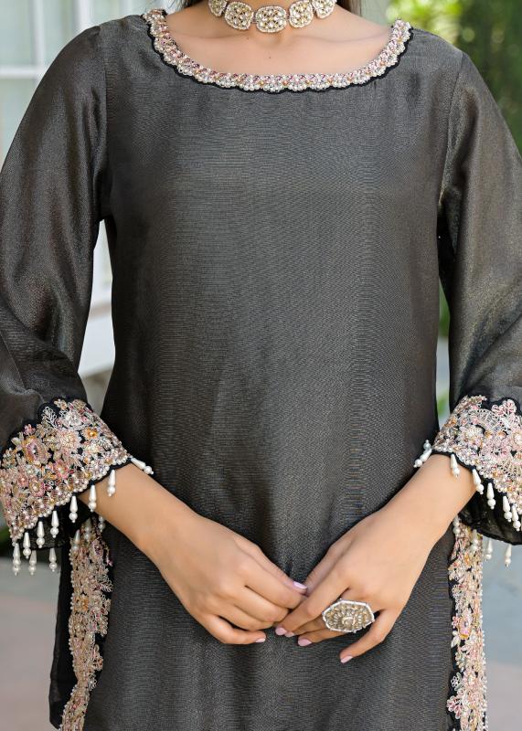 Afsana Noor catalog pakistani kurtis wholesale in surat