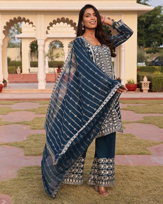 Felocity Noor Hit vol 4 catalog kurti wholesaler in amravati