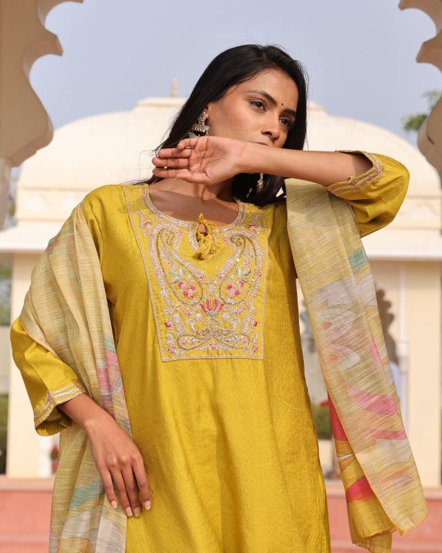 Felocity Riwaj catalog kurtis wholesale
