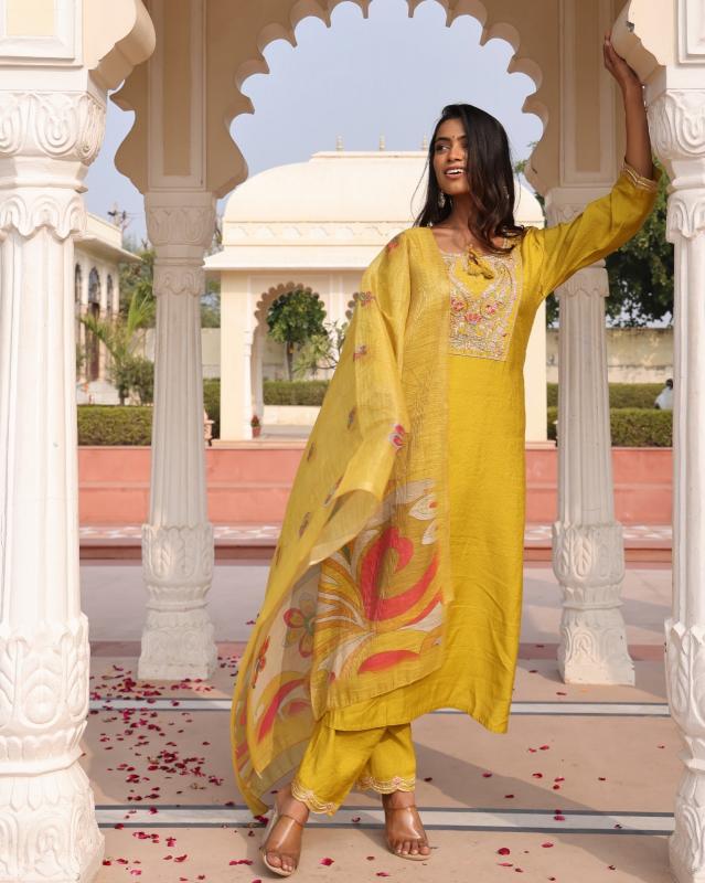 Felocity Riwaj catalog kurtis wholesale