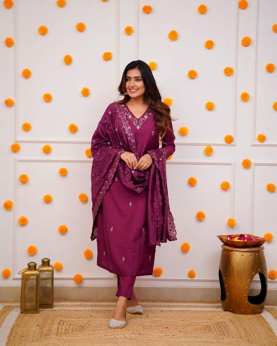 Felocity Zarna catalog designer kurtis wholesale delhi