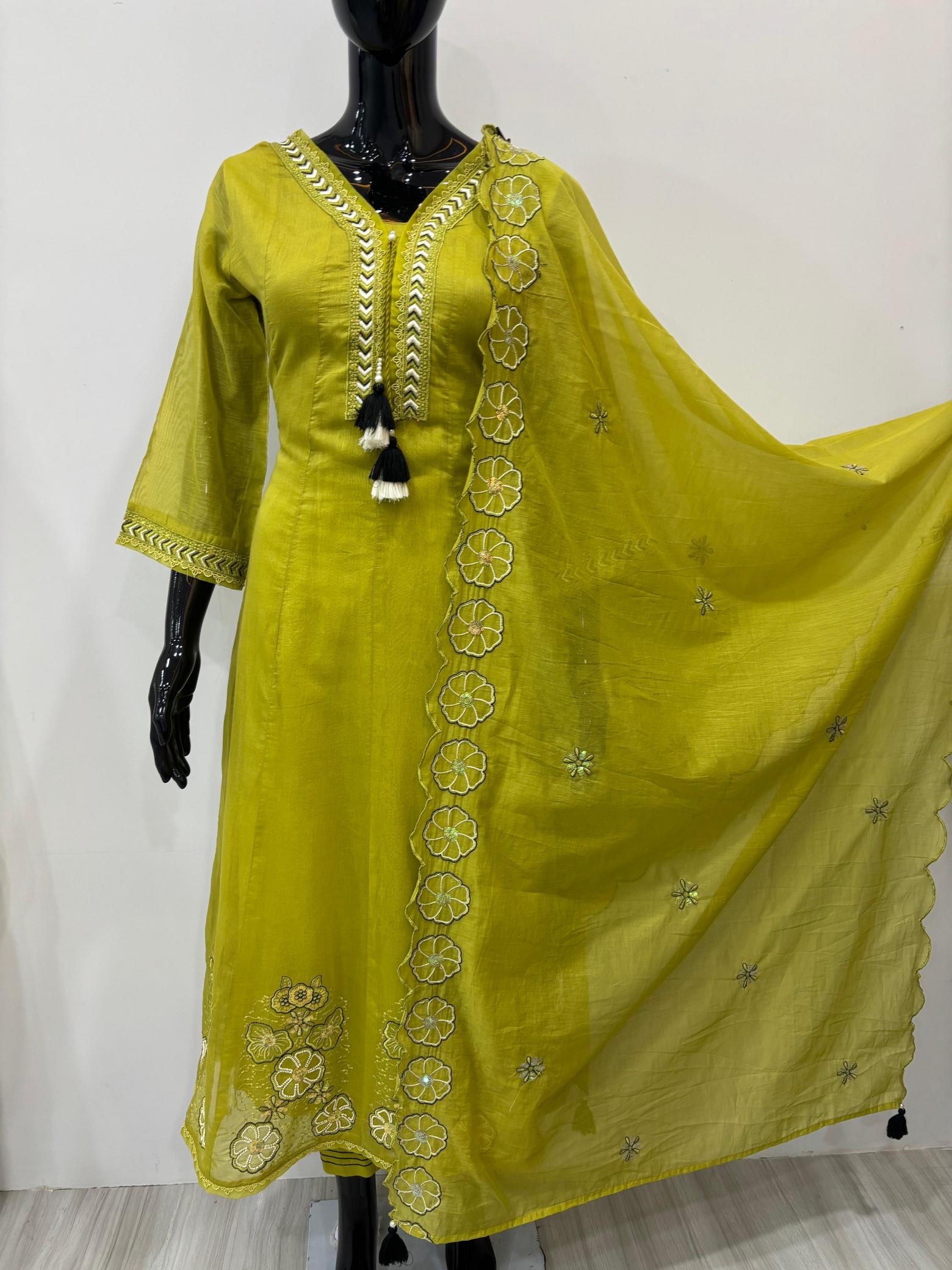 AJRAA Designer Kurtis Wholesale Market in Kolkata