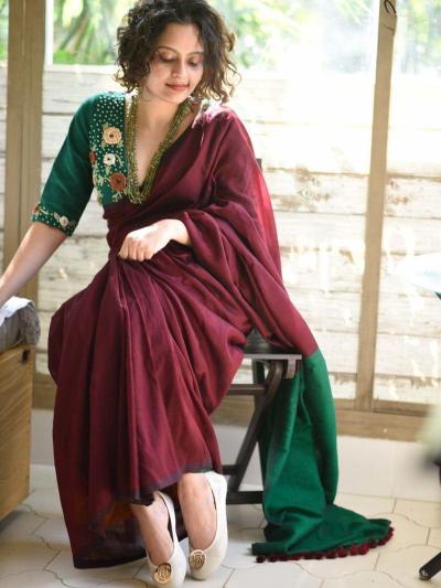 Blousewala khadi cotton Wholesale saree suppliers in Kolkata
