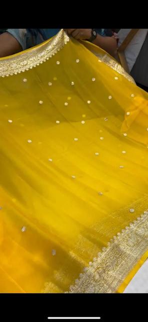 Dazira Sf 1077 Wholesale saree catalog suppliers in India