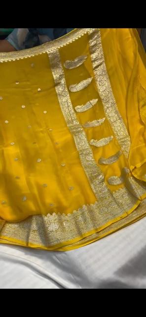 Dazira Sf 1077 Wholesale saree catalog suppliers in India