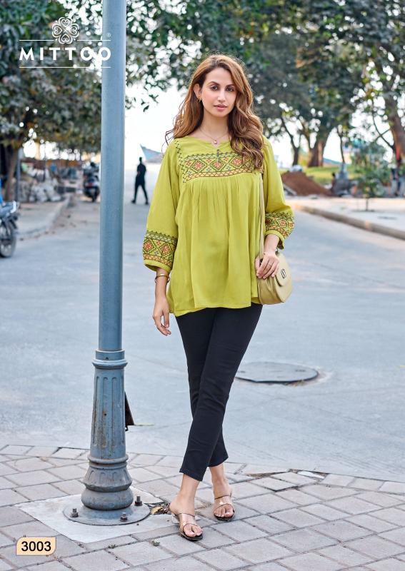 MITTOO Emlee Kurti market in Pune Camp