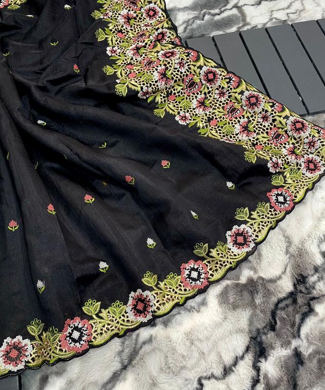 Narmada Wholesale saree suppliers in Kolkata