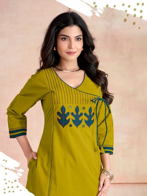 Aayna Wholesale kurti manufacturers in Ahmedabad