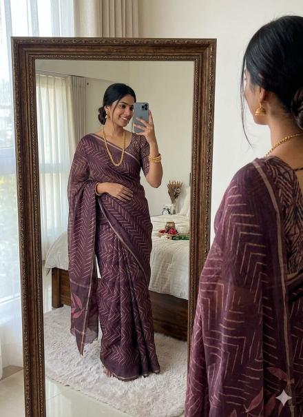 Dazira Linen Digital Print Saree dealers in India