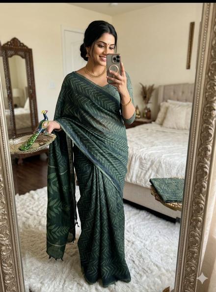 Dazira Linen Digital Print Saree dealers in India