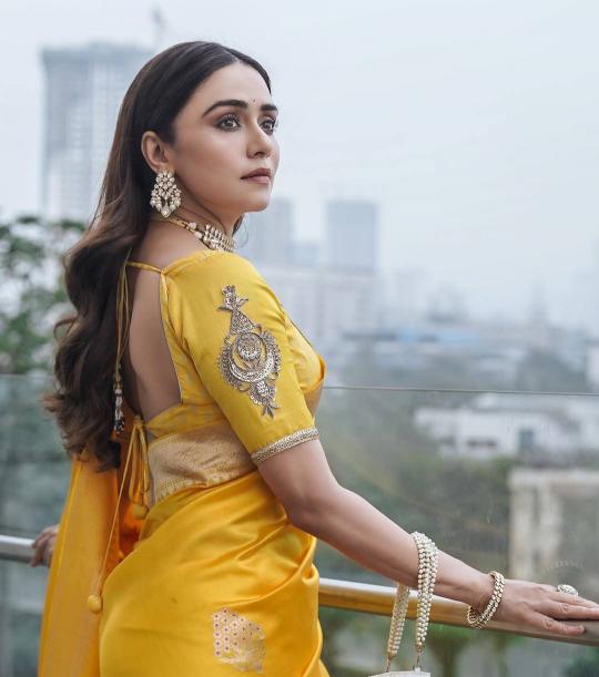 Dazira SF 843 Designer saree wholesale market in Ahmedabad