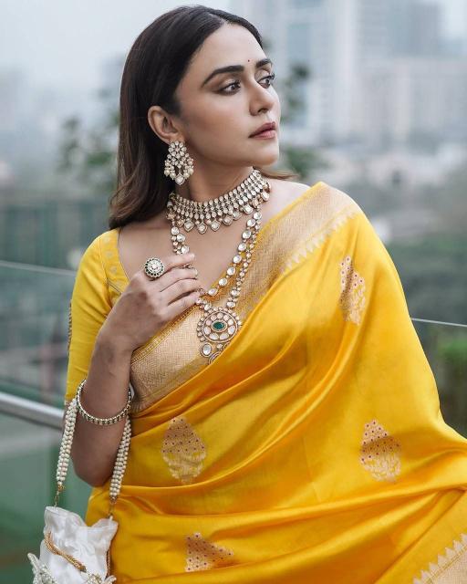 Dazira SF 843 Designer saree wholesale market in Ahmedabad