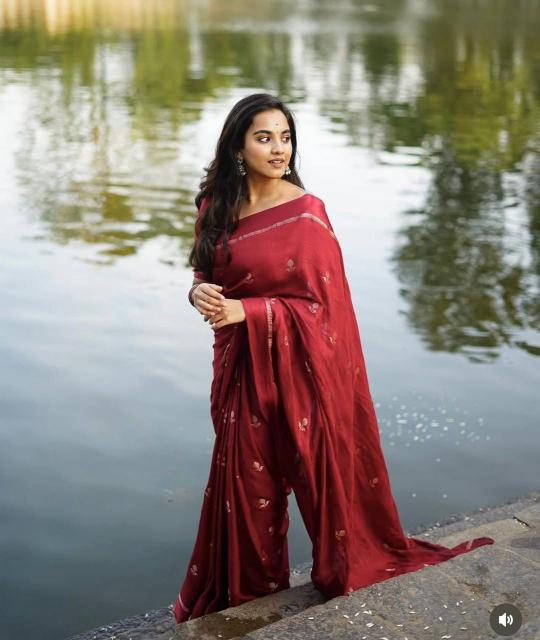 Dazira SF 986 Saree manufacturers in India