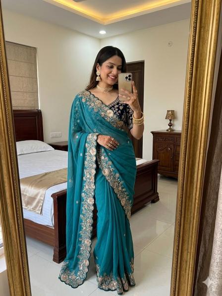 Dazira Star Georgette Sequence Bulk saree suppliers in Mumbai
