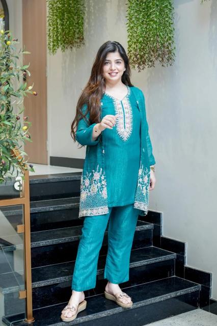 ROSE CHINON Online kurti shopping in India