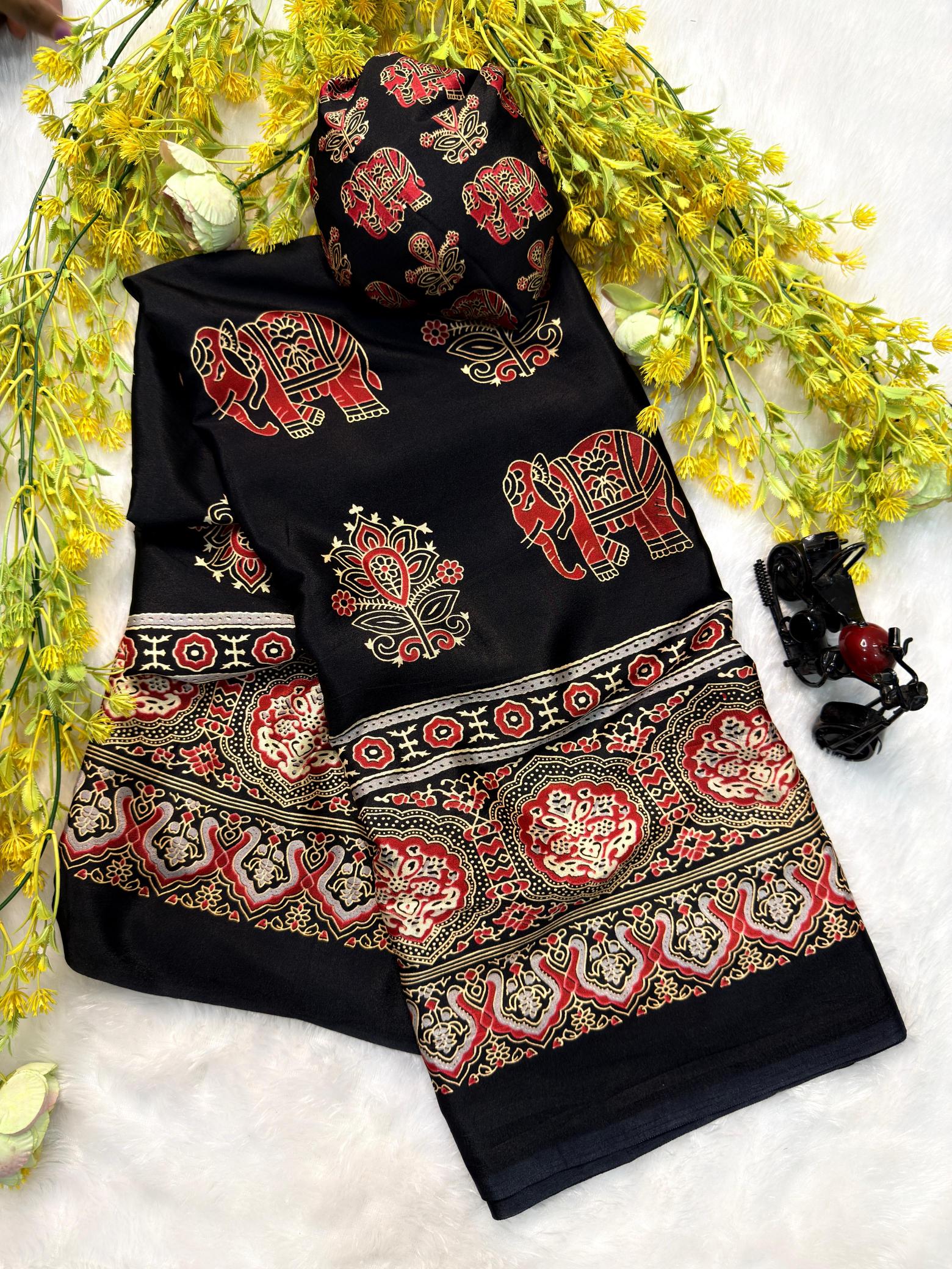AJRAKH gajji creap silk Saree suppliers in Kolkata