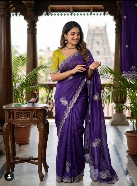 Dazira Crunchy Chiffon Wholesale saree suppliers in Hyderabad