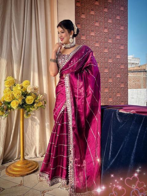 Dazira jimmy choo sattin Designer sarees wholesale in Pune