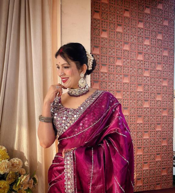 Dazira jimmy choo sattin Designer sarees wholesale in Pune