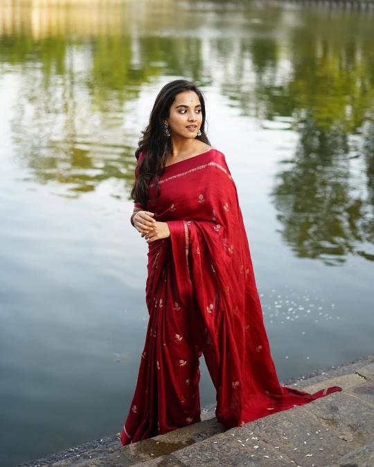 Dazira Viscose Khadi silk Saree wholesalers in Hyderabad