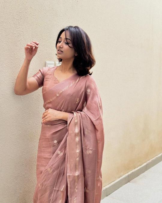 Dazira Viscose Khadi silk Saree wholesalers in Hyderabad