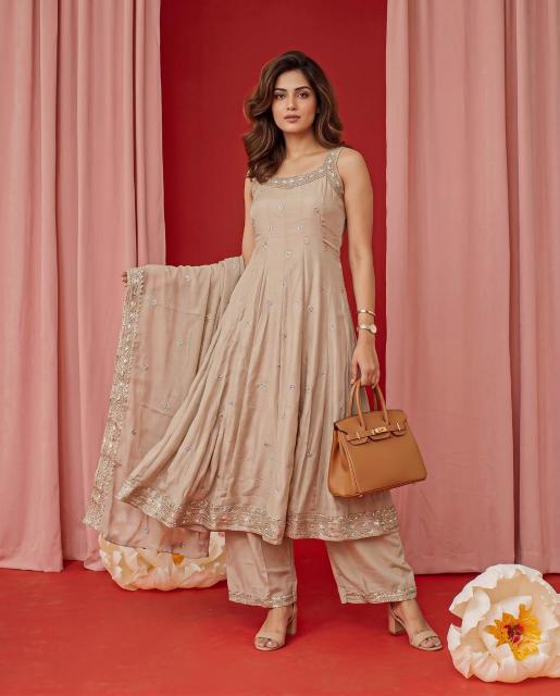 Felocity Vichitra vol 9 catalog wholesale kurti pant set