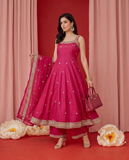 Felocity Vichitra vol 9 catalog wholesale kurti pant set