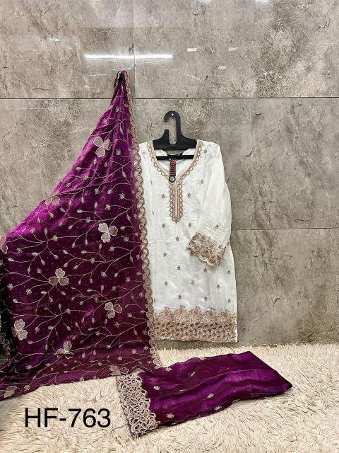 Hoor Tex 763 A To D catalog akbar aslam pakistani suit wholesalers