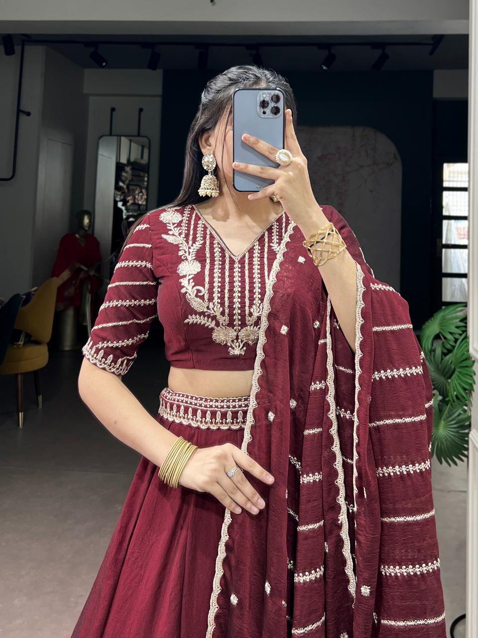 Sabella Pranati catalog surat lehenga market wholesale