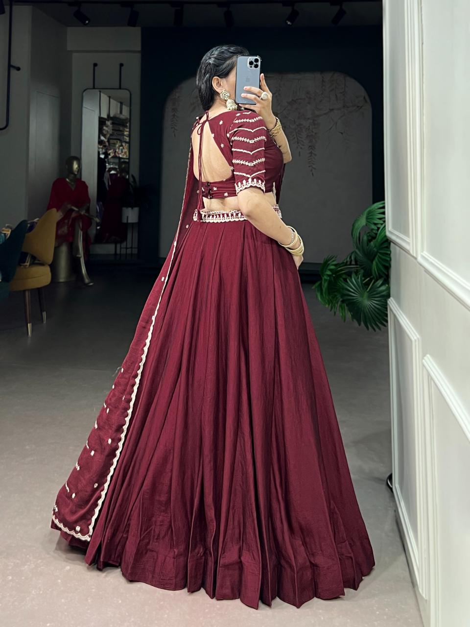 Sabella Pranati catalog surat lehenga market wholesale