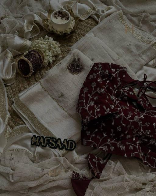 SF 1069 saree E commerce product