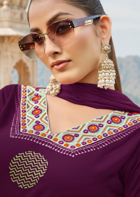 Woodee Noor catalog wholesale kurti market in surat 