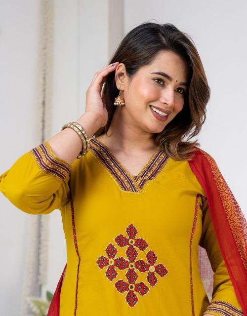 Felocity Cotton vol 405 catalog s4u kurtis wholesale