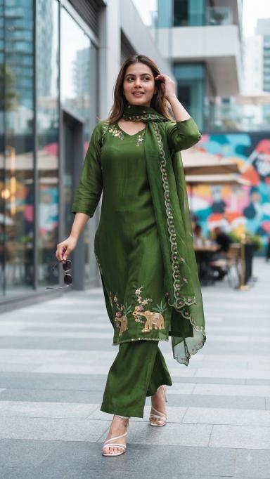 Felocity Raashi catalog hertiage kurtis wholesale