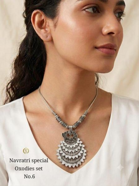 Juri craft Lunches D 6 vol 12 navratri collection jewellery in surat