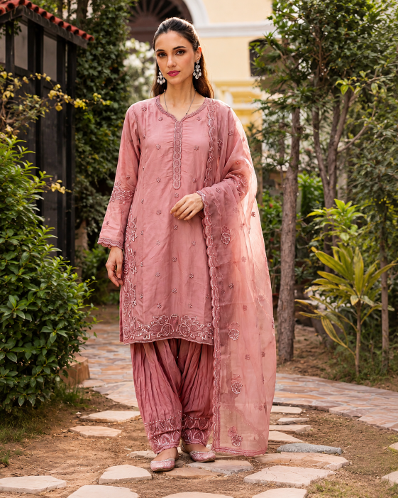 Motifz 1543 catalog pakistani suits at wholesale price