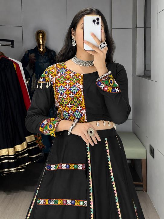 Sabella SC 58 Toraniyu catalog wholesale lehengas
