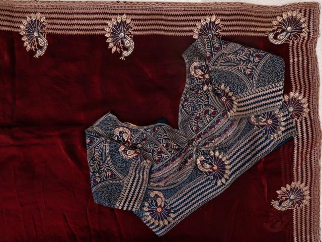 Dazira 4002 catalog sarees wholesale price