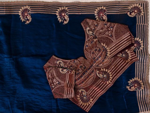 Dazira 4002 catalog sarees wholesale price