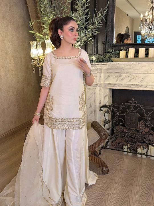 Felocity Sunehri catalog wholesale material for kurtis in delhi