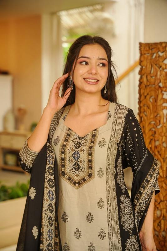 Felocity Sun catalog latest selfie kurti in tamilnadu wholesaler