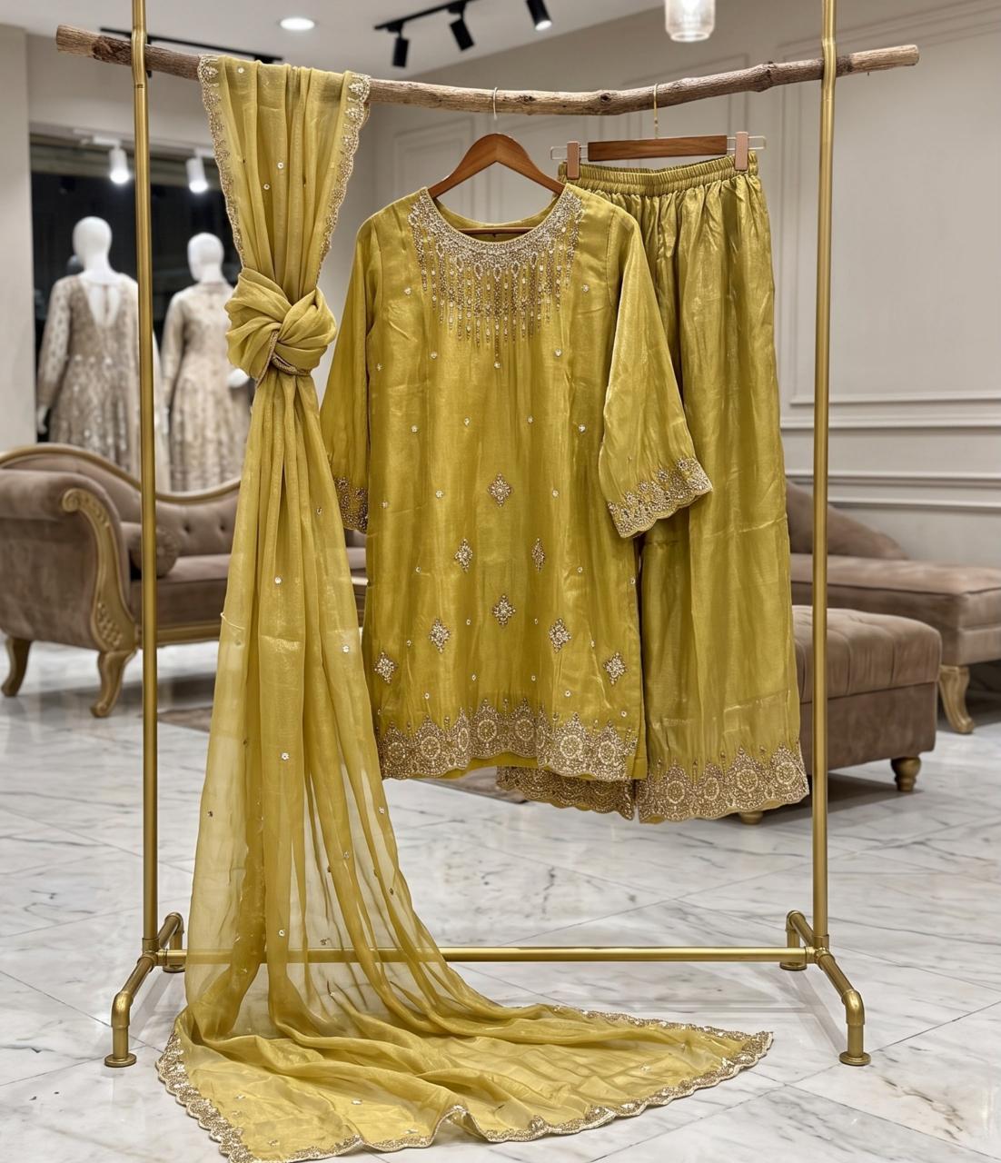 Shree Fabs 5623 catalog pakistani suits for women wholesale