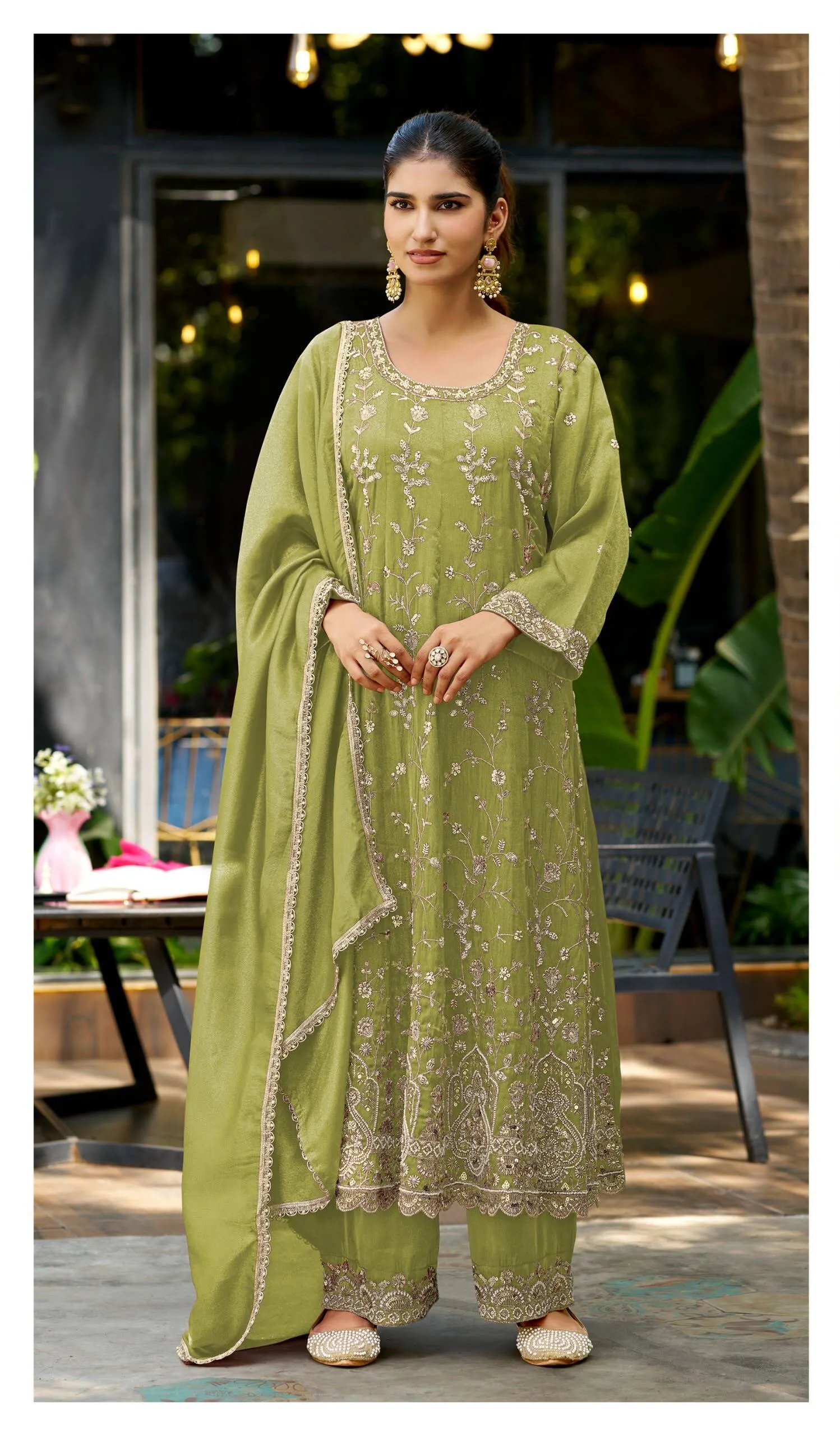 Deepsy 3585 E to H catalog wholesale pakistani suits in online