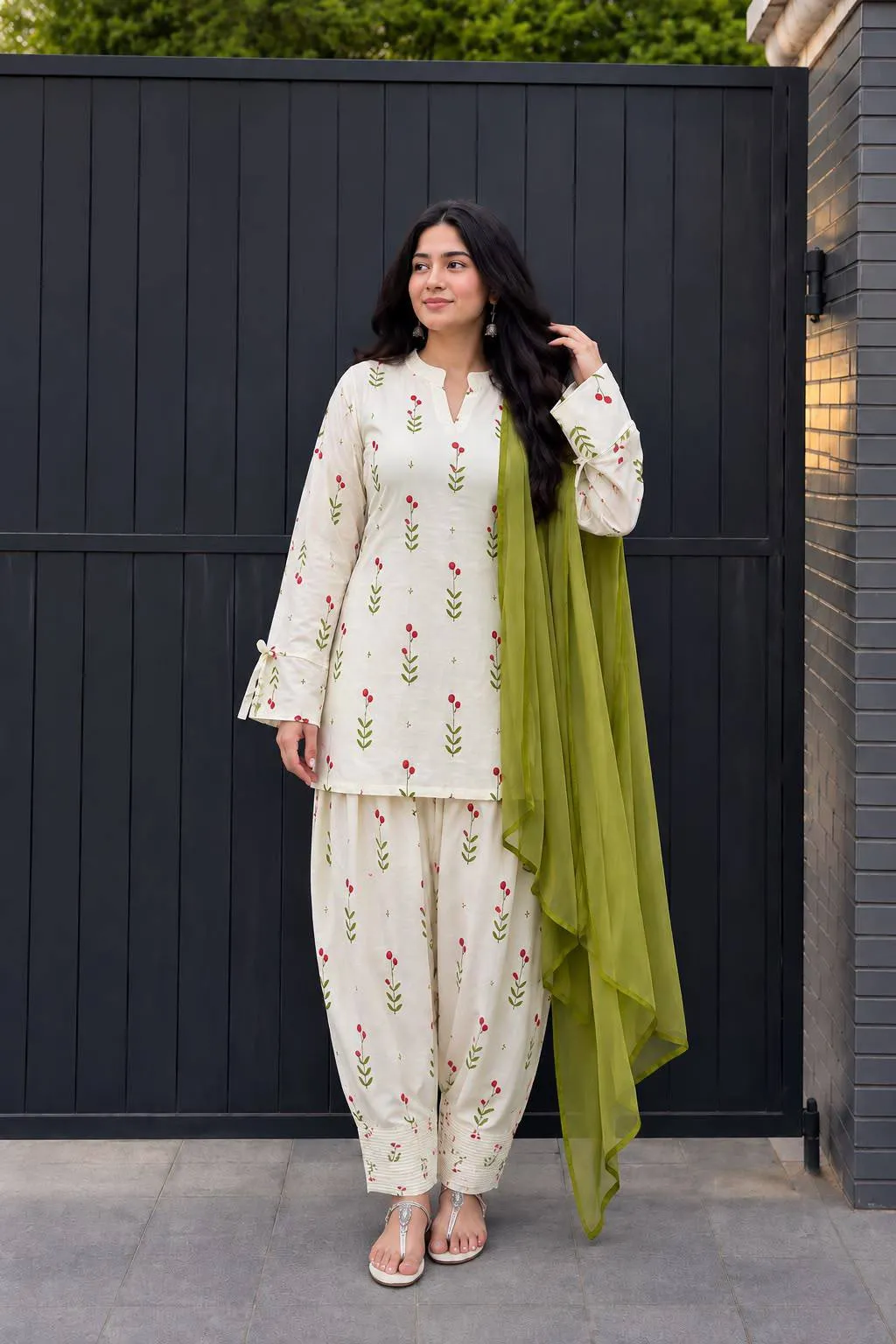 Felocity Farshi vol 2 catalog baanvi kurtis wholesale
