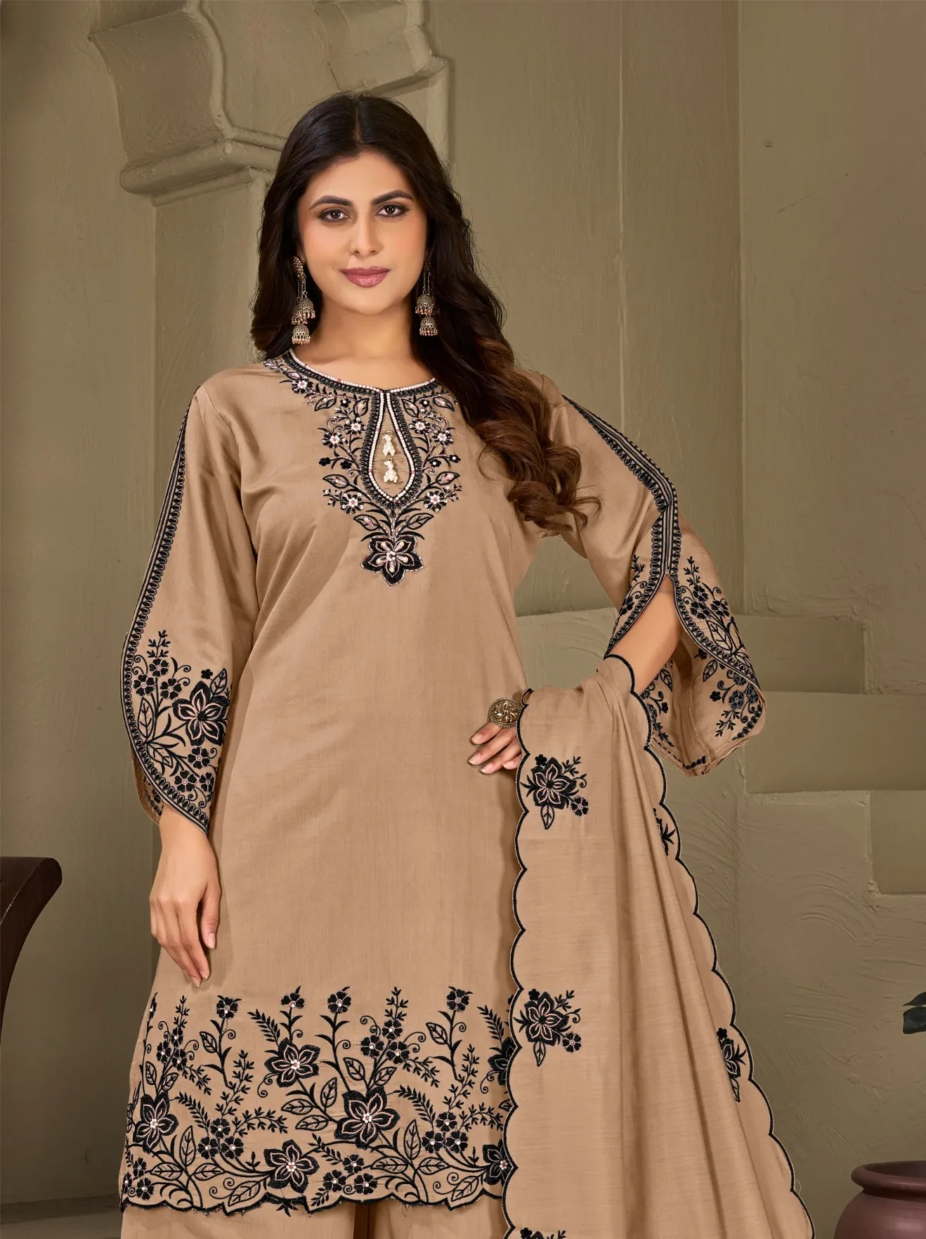 Hessa 3034 catalog pakistani replica suits online india wholesale